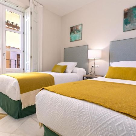 Genteel Home Abades Севилья Экстерьер фото