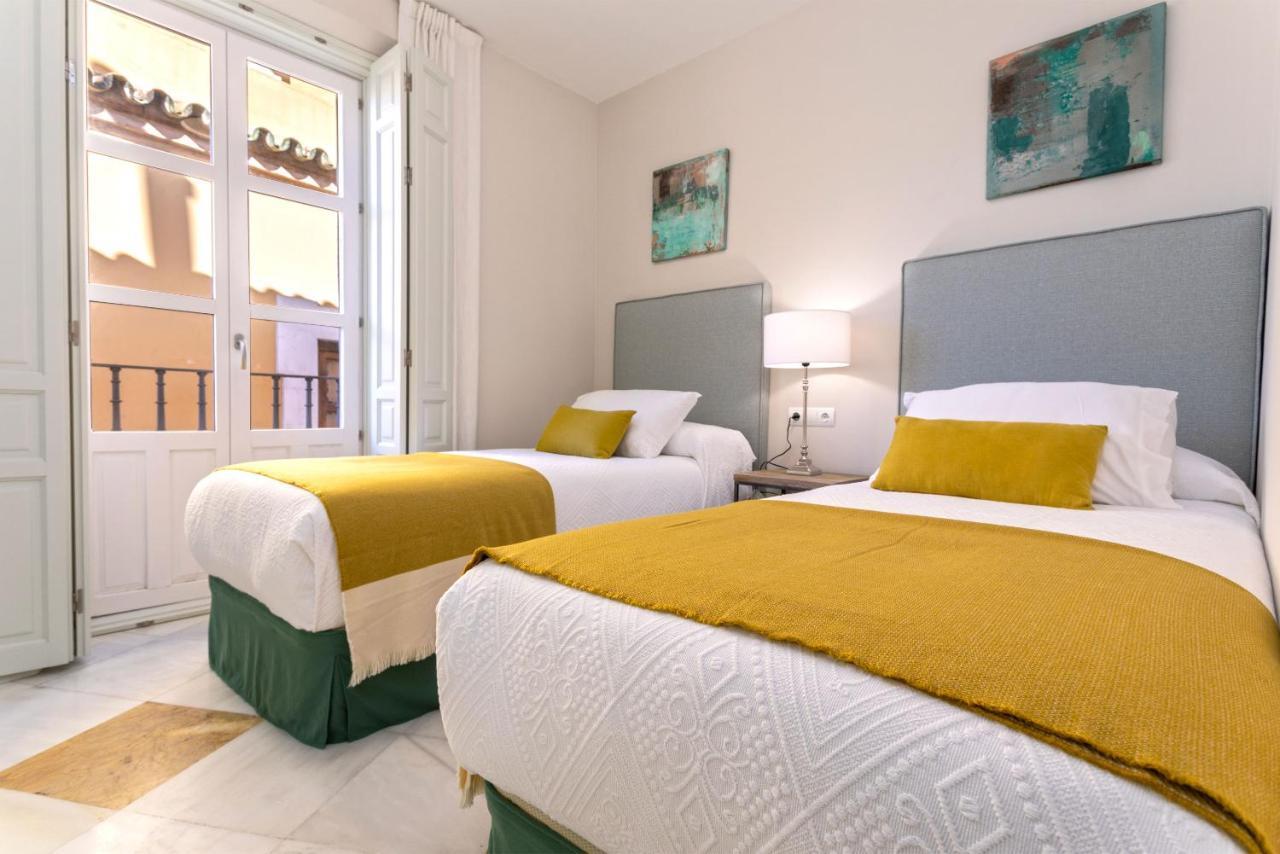 Genteel Home Abades Севилья Экстерьер фото
